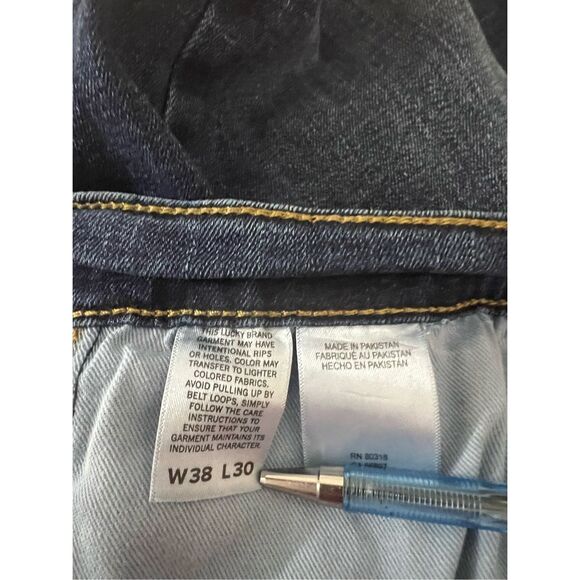 Lucky Brand Jeans Men 38x30 Blue Denim 410 Athletic Straight Medium Wash Stretch - Picture 11 of 14